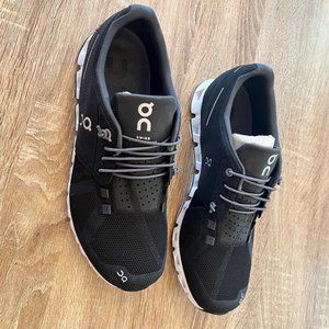 On Cloud Men's Black/White Size 8